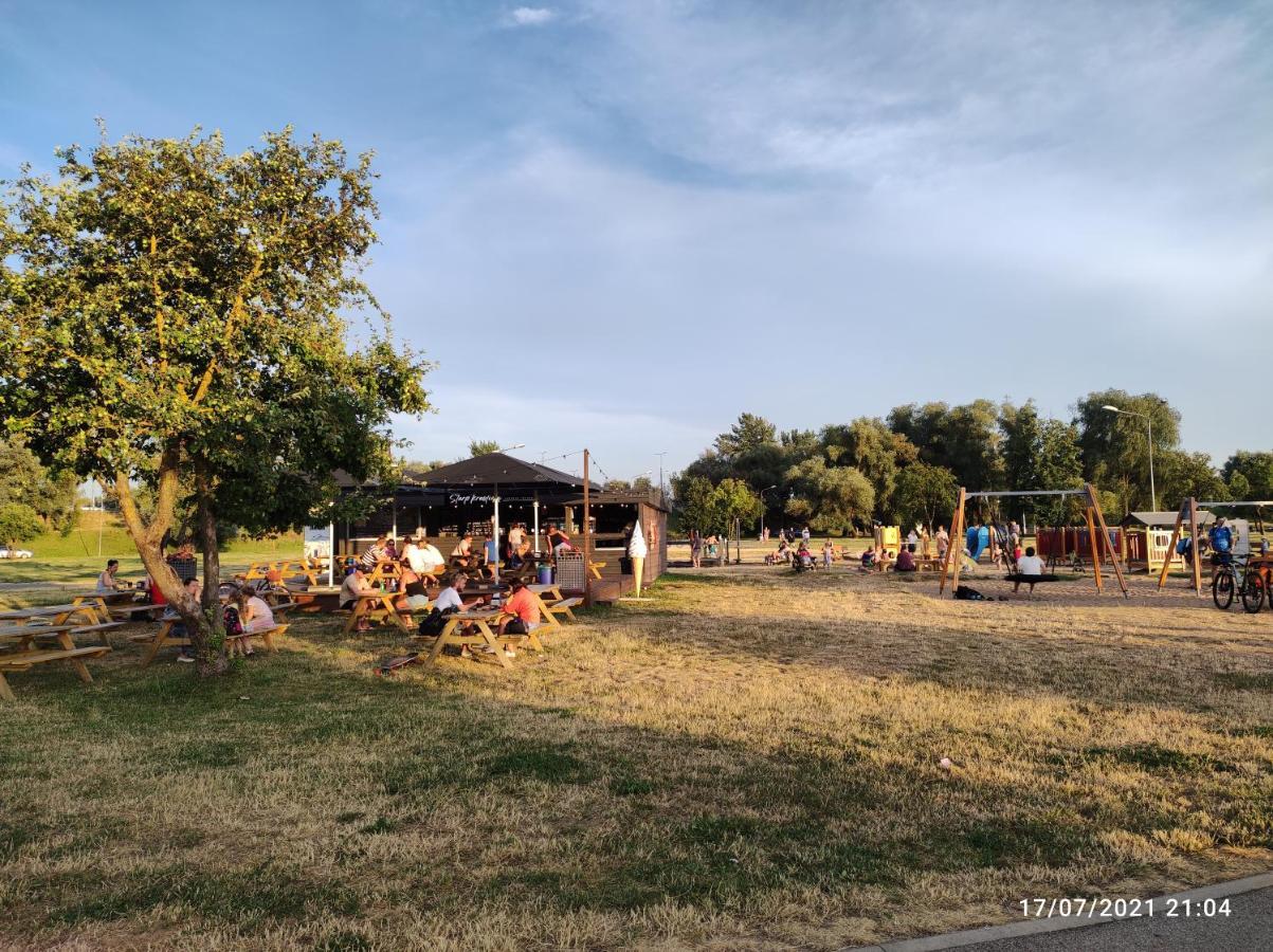 Boutigue City House With Terrace And Garden Free Parking Ρίγα Εξωτερικό φωτογραφία